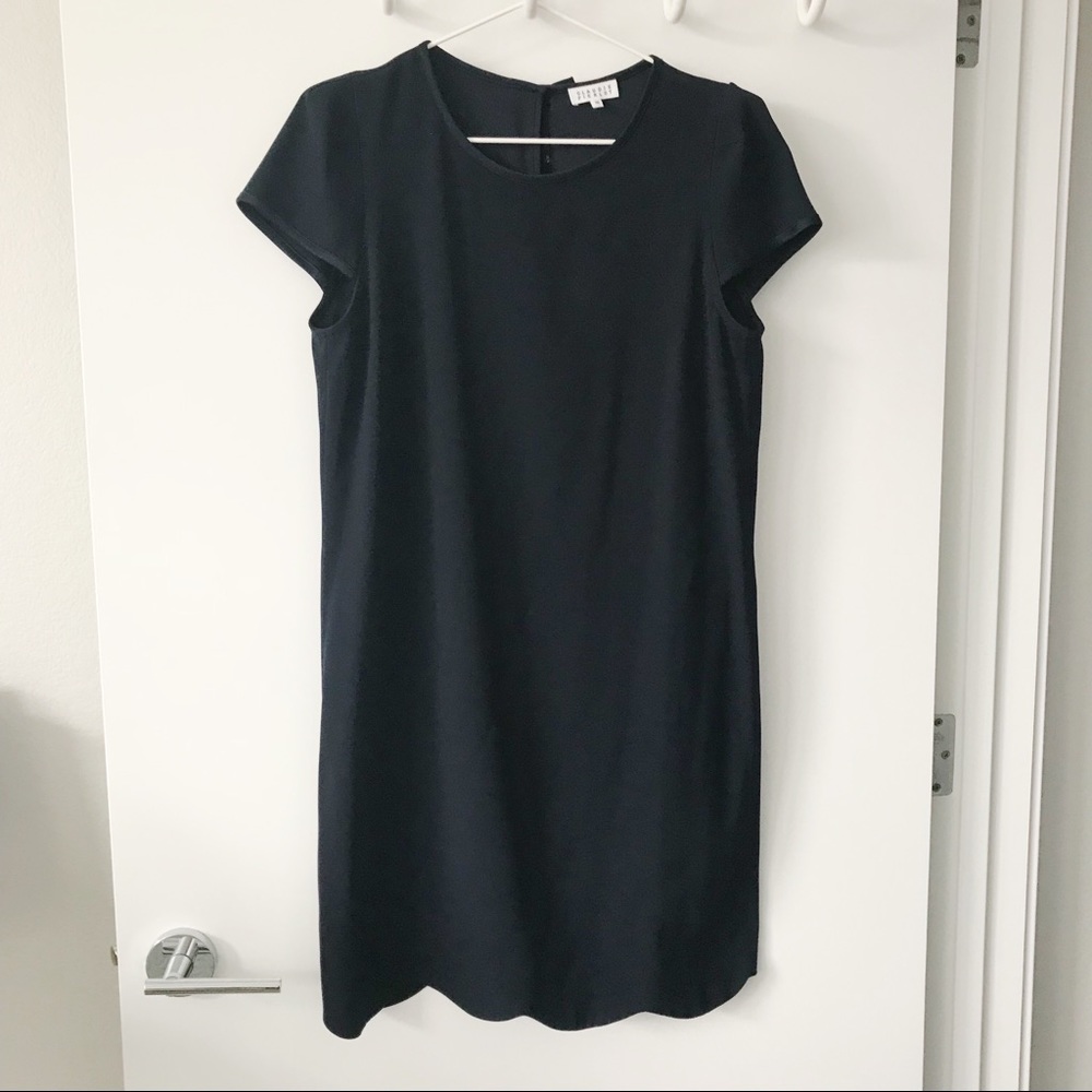 Claudie Pierlot navy cap-sleeved shift // nwot